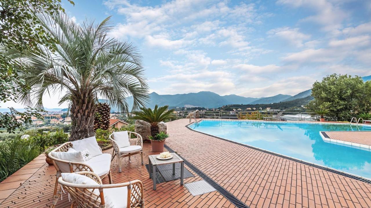 Villa Elda 6, Emma Villas Loano Buitenkant foto