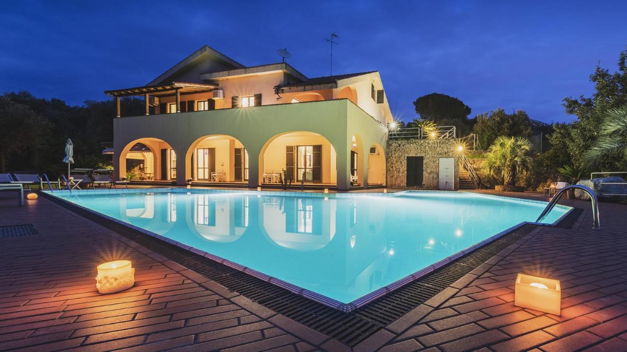 Villa Elda 6, Emma Villas Loano Buitenkant foto